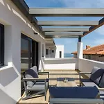 Anassa Aparthotel 4*