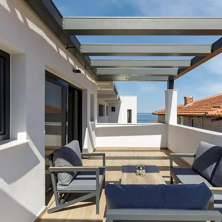 Anassa شقة فندقية 4*